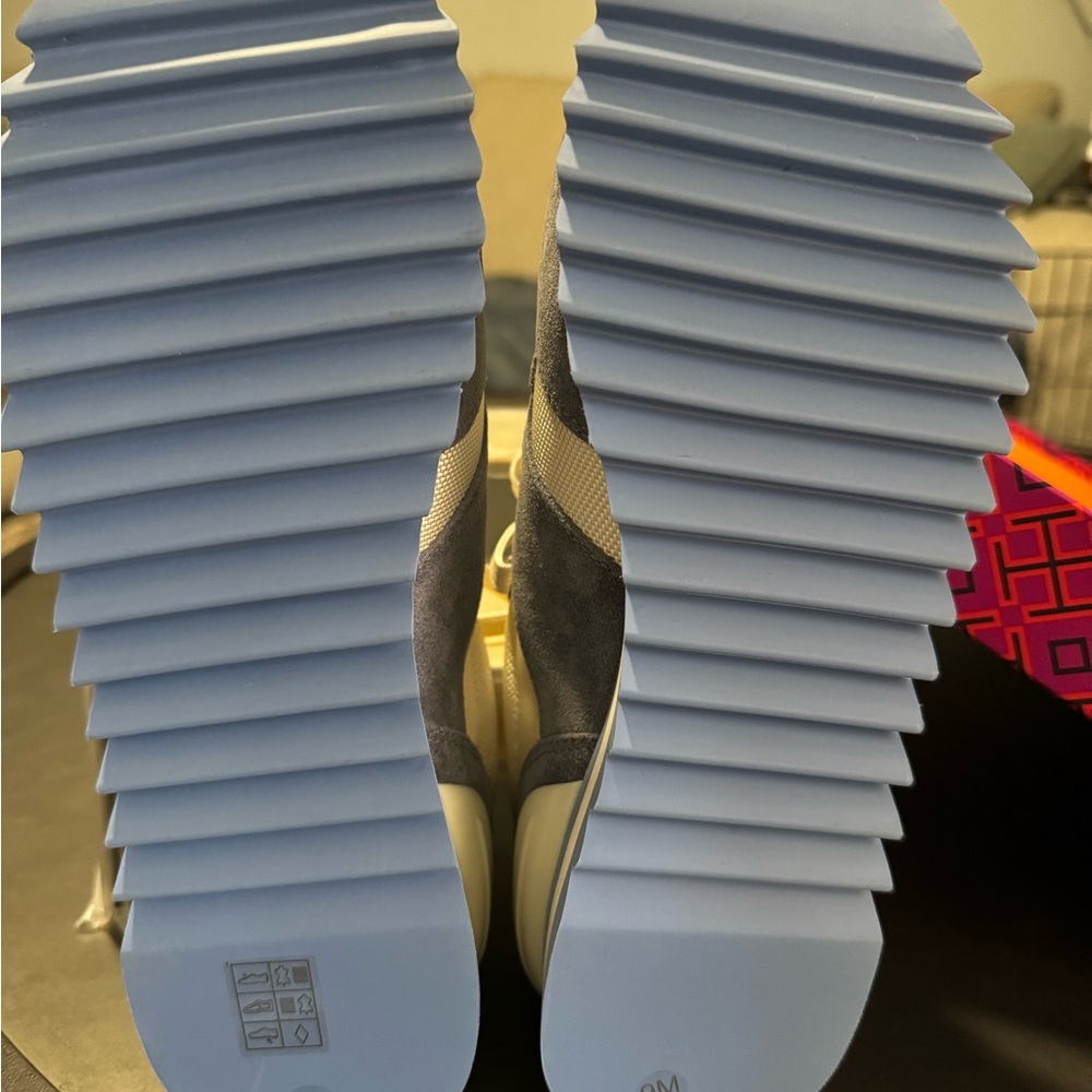 Tory Burch Sawtooth Logo New Ivory Blue  Low Top Sneaker Trainer Shoes 9 - Picture 4 of 4